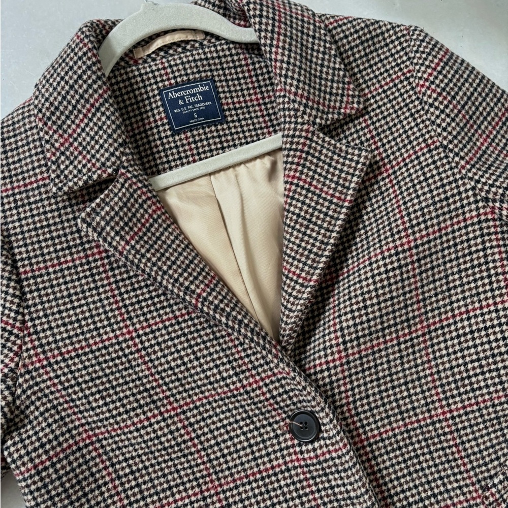 Abercrombie & Fitch Women's Wool Blend Dad Coat - Black and Red - Size S